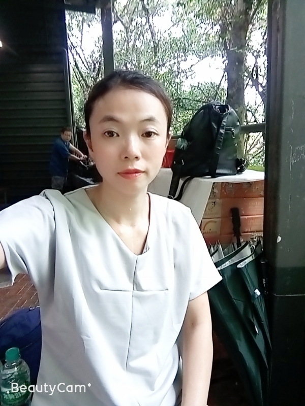vivi的第一张照片--台南女同性恋服务网